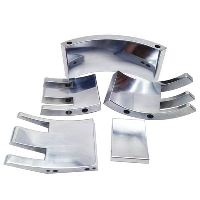 Goede prijs Cnc-freesmachines met een tolerantie van hoog draaibare metalen draaibank online